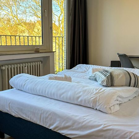 Apartment Duesseltal Messe 100Qm Дюссельдорф Экстерьер фото