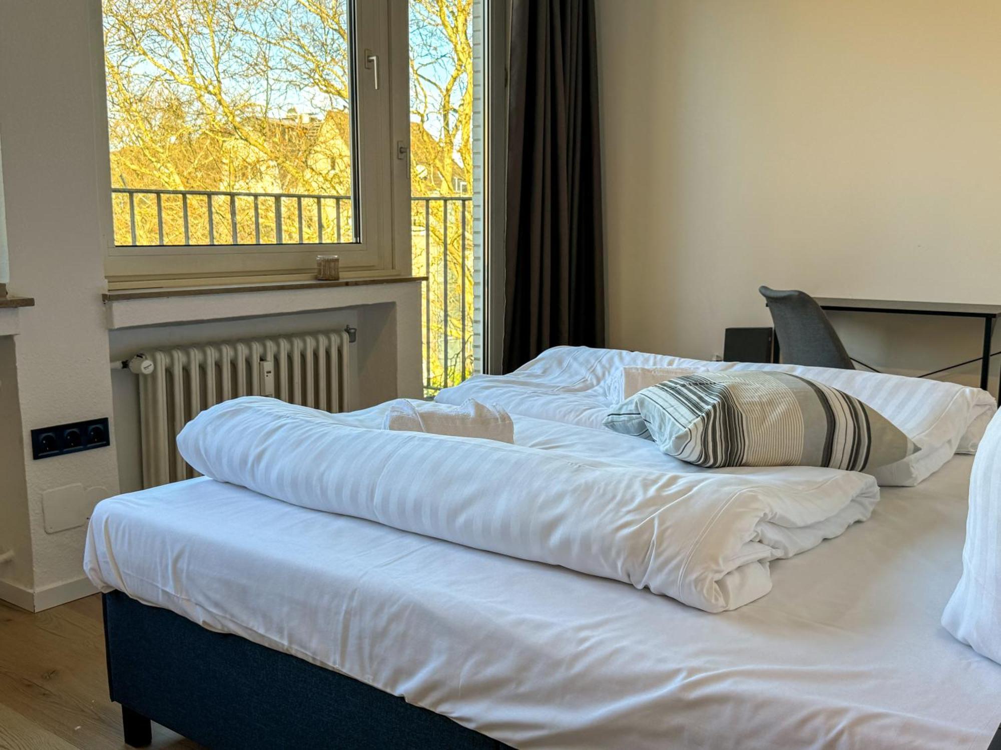 Apartment Duesseltal Messe 100Qm Дюссельдорф Экстерьер фото